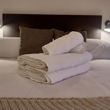 Apartamento Acogedor Junto A Calle Betis, Triana-Los Remedios Севилья Экстерьер фото