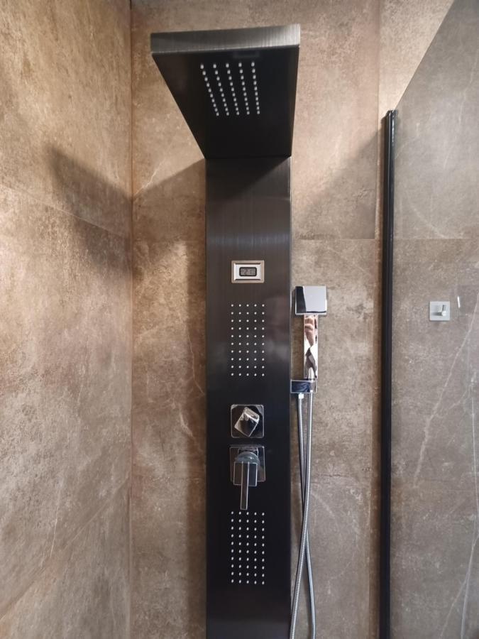 Apartamento Acogedor Junto A Calle Betis, Triana-Los Remedios Севилья Экстерьер фото
