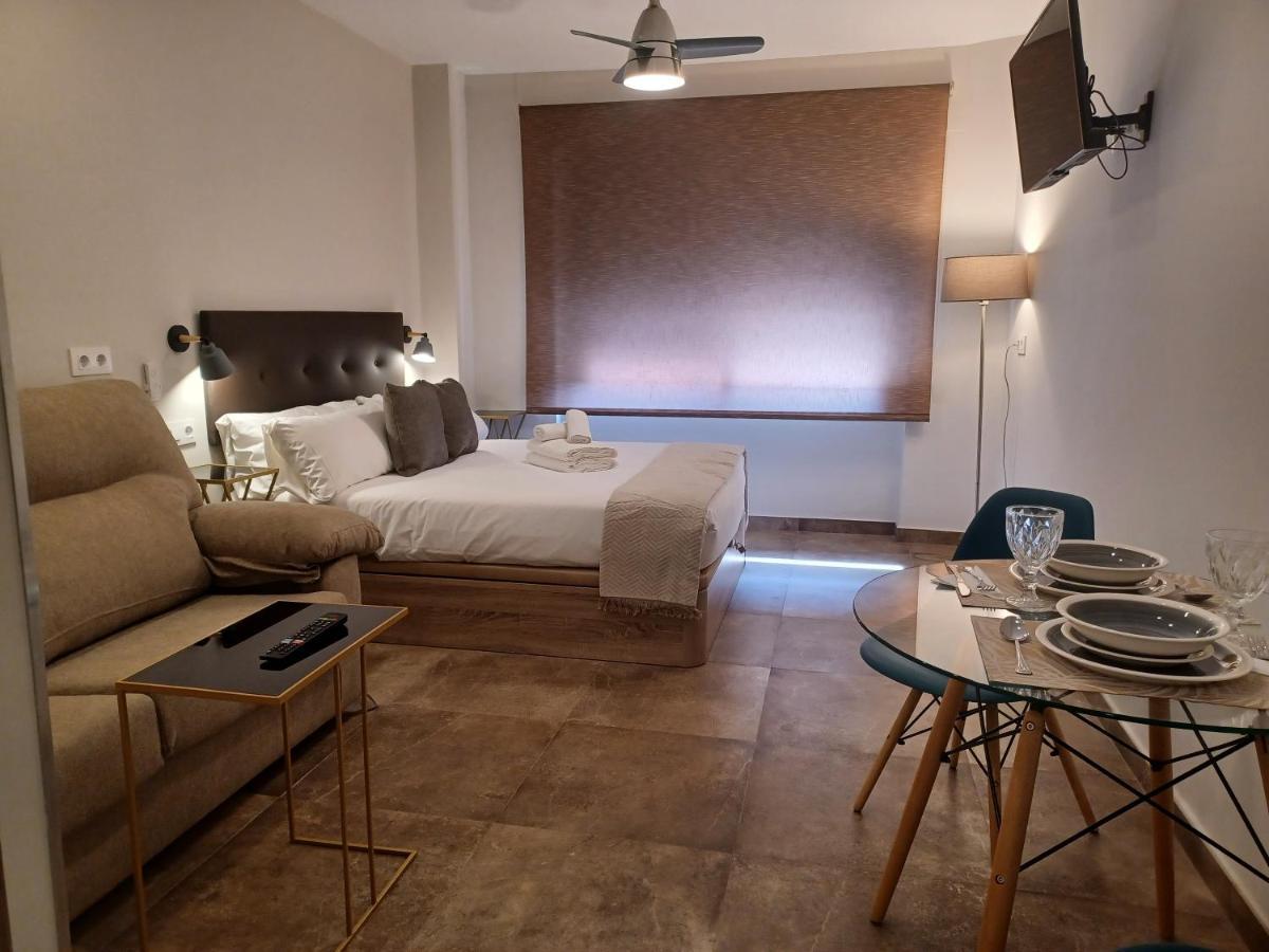 Apartamento Acogedor Junto A Calle Betis, Triana-Los Remedios Севилья Экстерьер фото