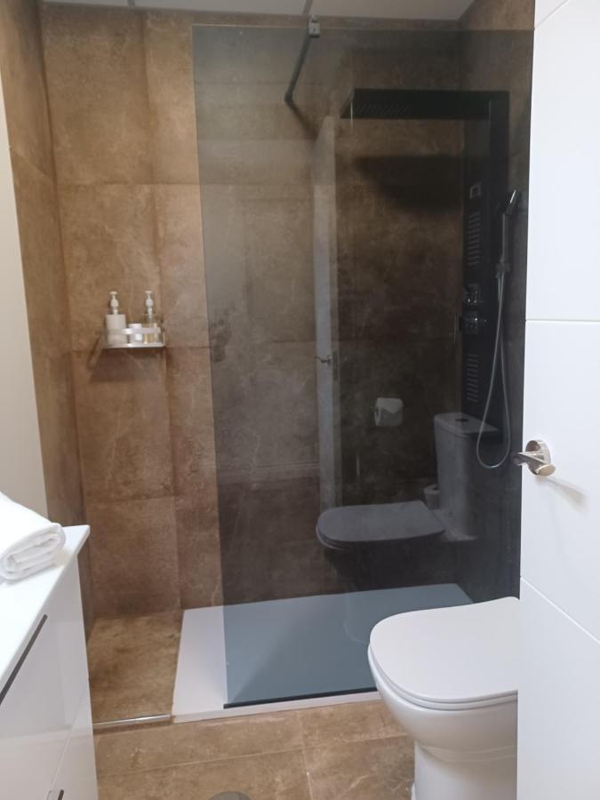 Apartamento Acogedor Junto A Calle Betis, Triana-Los Remedios Севилья Экстерьер фото
