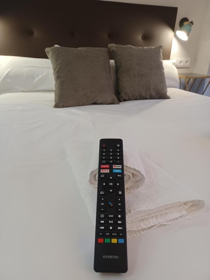 Apartamento Acogedor Junto A Calle Betis, Triana-Los Remedios Севилья Экстерьер фото