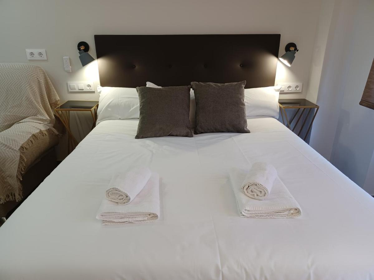 Apartamento Acogedor Junto A Calle Betis, Triana-Los Remedios Севилья Экстерьер фото