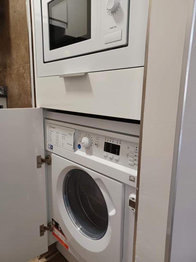 Apartamento Acogedor Junto A Calle Betis, Triana-Los Remedios Севилья Экстерьер фото