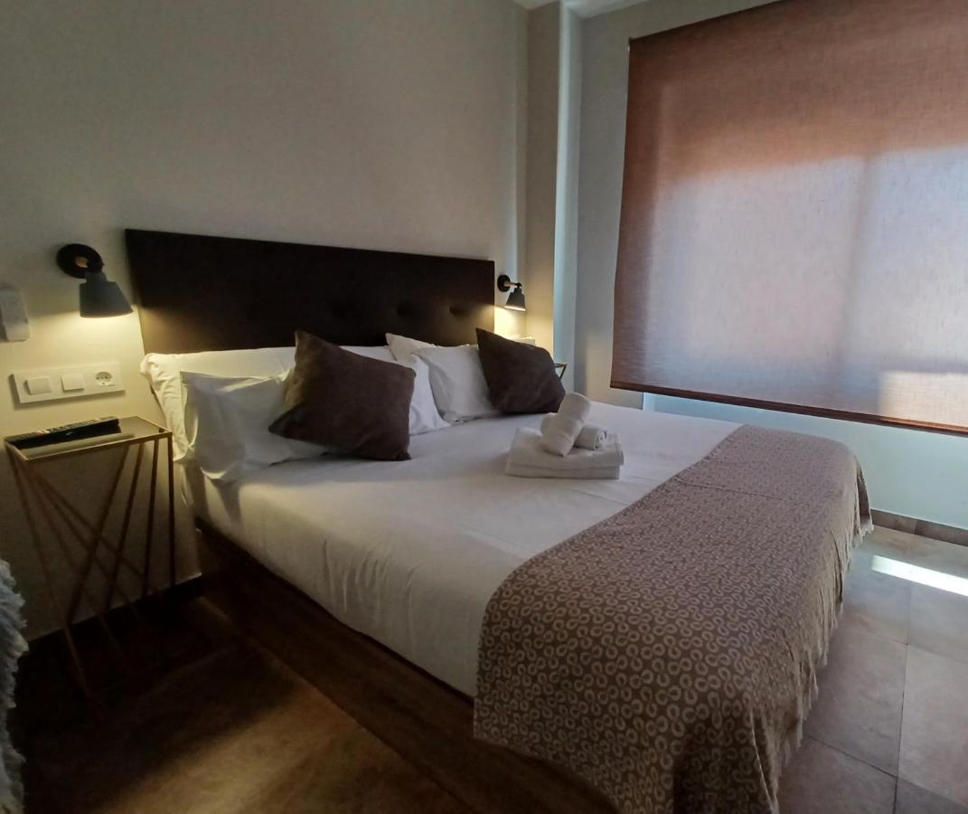 Apartamento Acogedor Junto A Calle Betis, Triana-Los Remedios Севилья Экстерьер фото